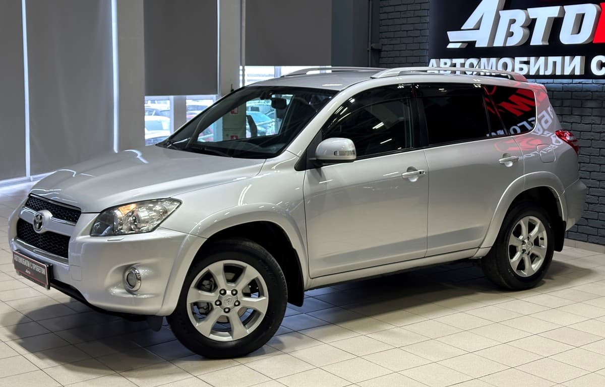 Toyota RAV4 - 1