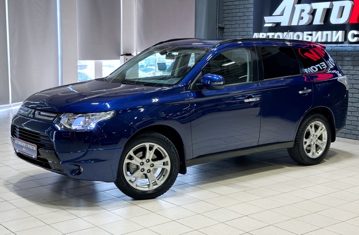 Mitsubishi Outlander - 4