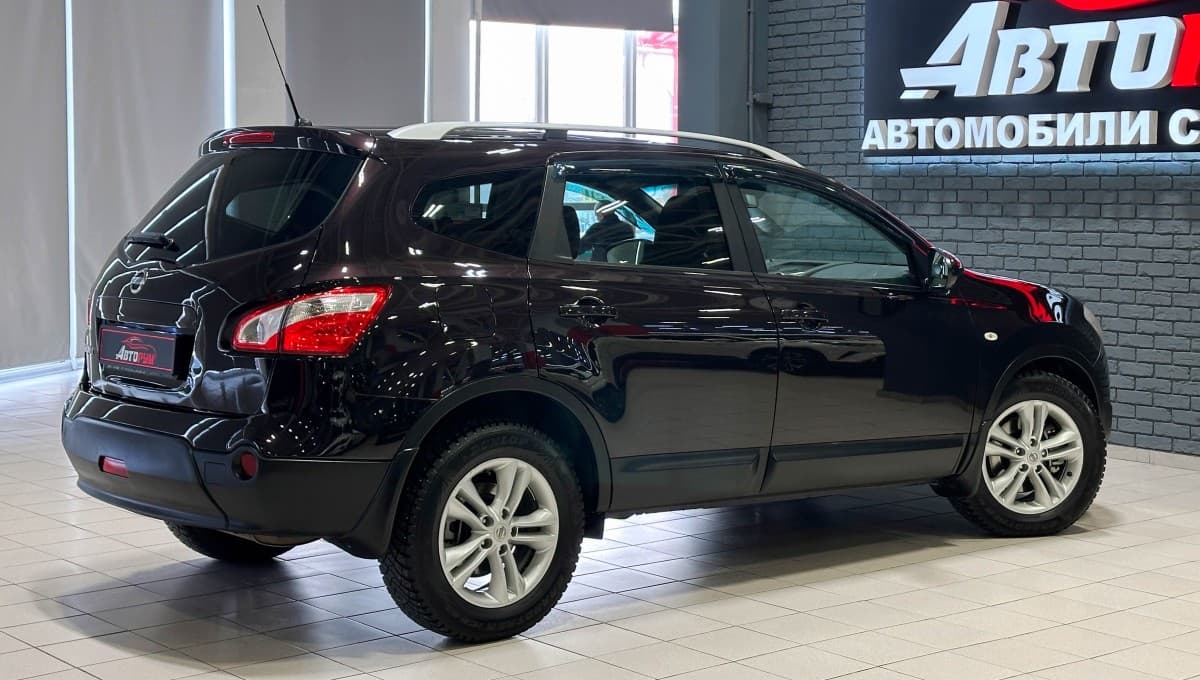 Nissan Qashqai+2 - 5