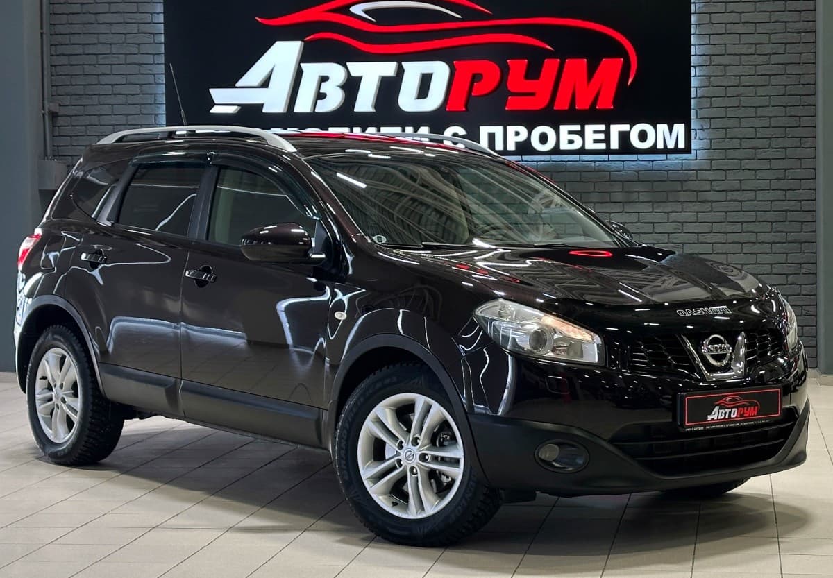 Nissan Qashqai+2 - 1