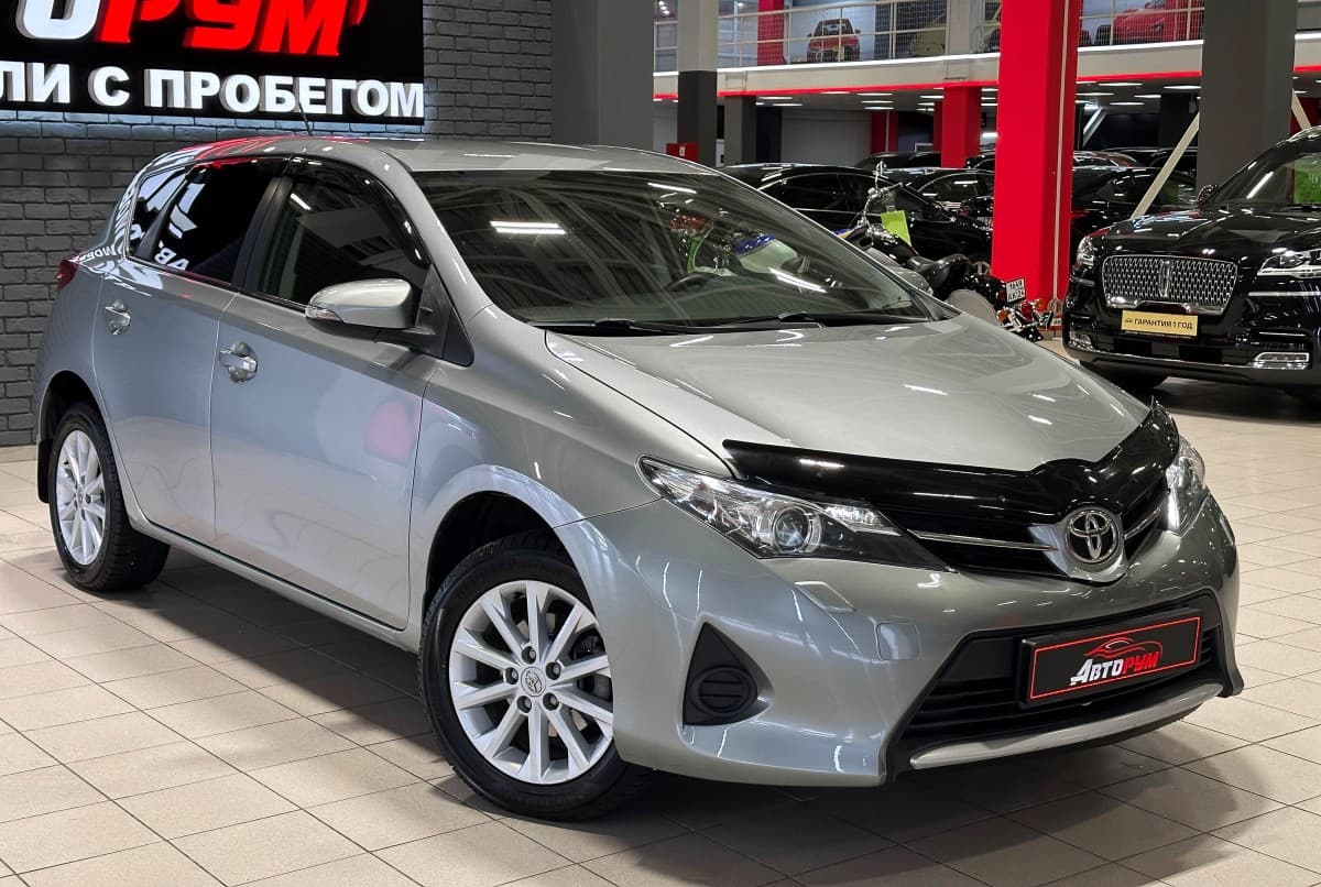Toyota Auris - 4
