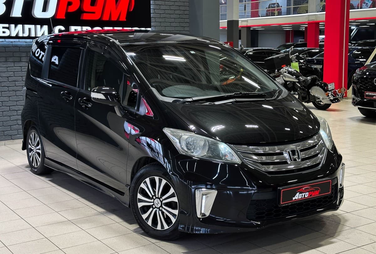 Honda Freed - 4