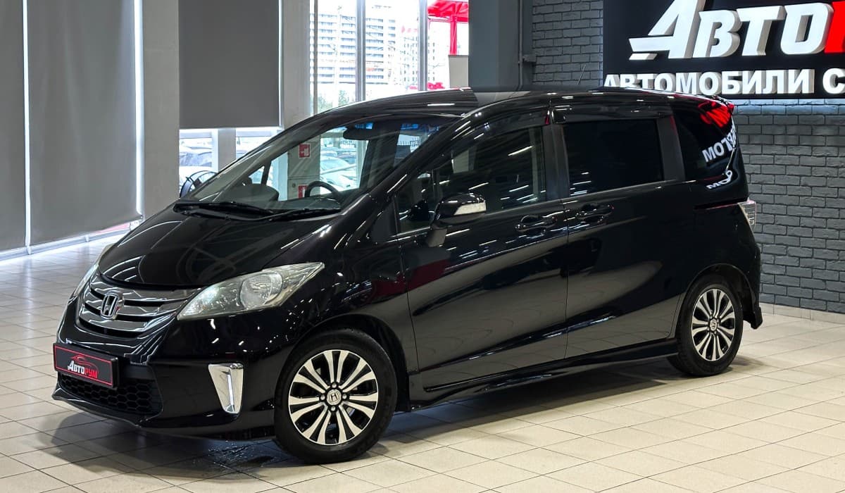 Honda Freed - 2