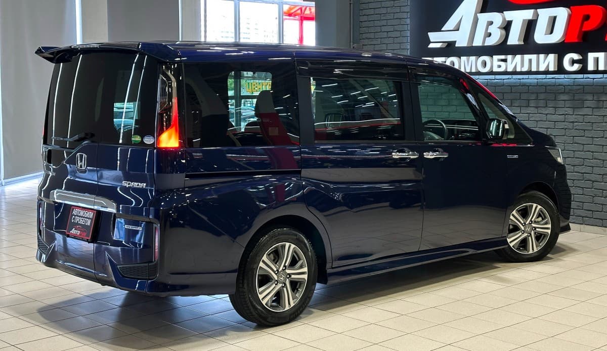 Honda Stepwgn Spada - 5