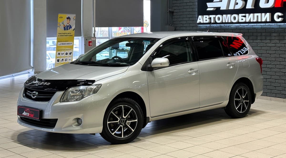 Toyota Corolla FIELDER - 2