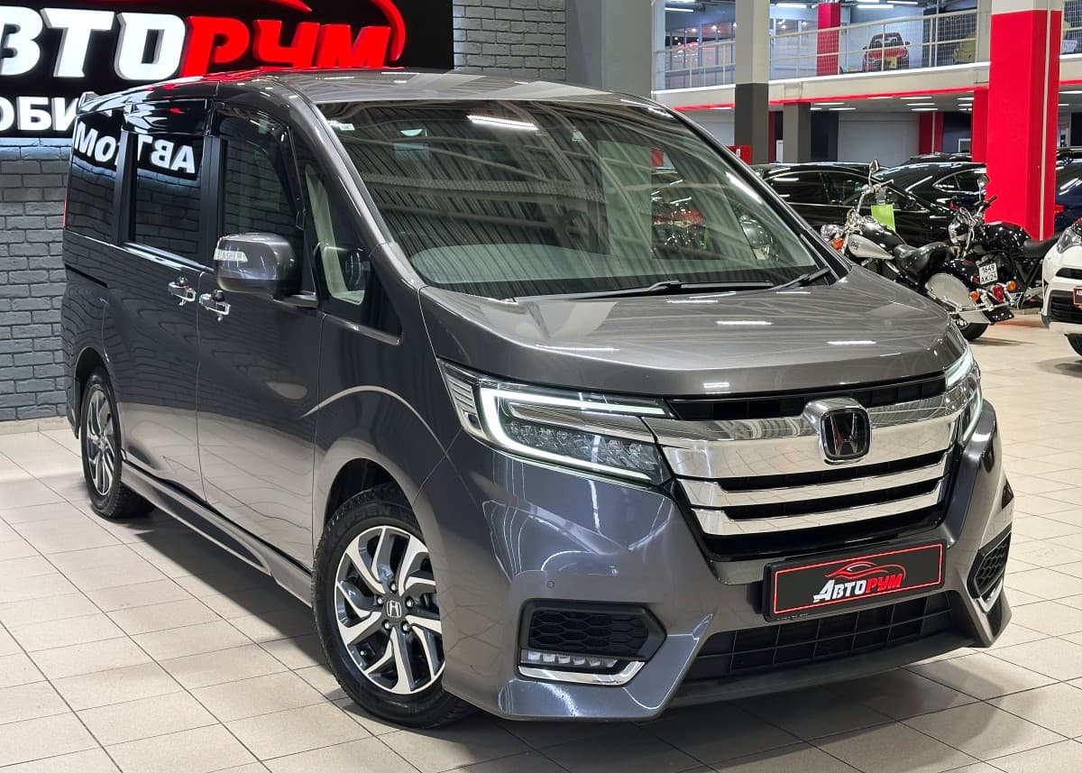 Honda Stepwgn SPADA - 4