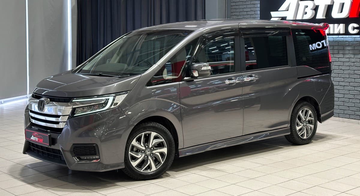 Honda Stepwgn SPADA - 2