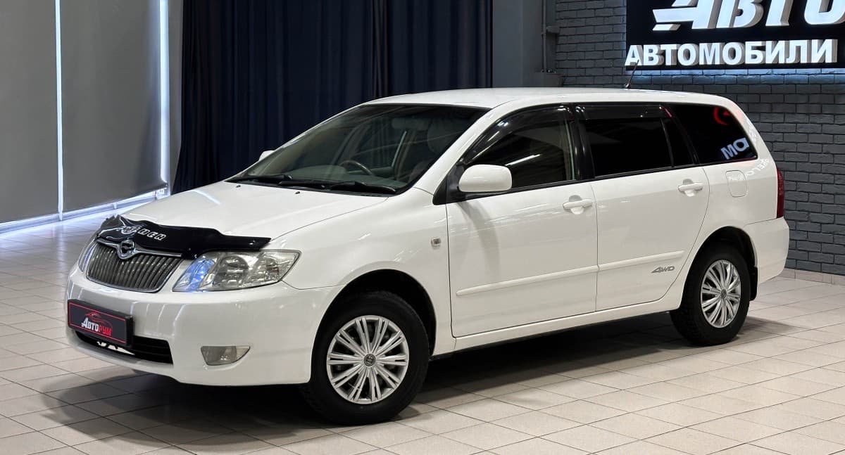 Toyota Corolla Fielder - 2