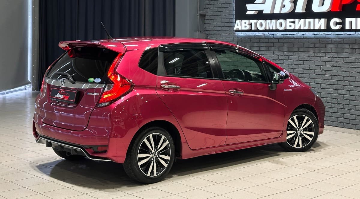Honda Fit Hybrid - 5