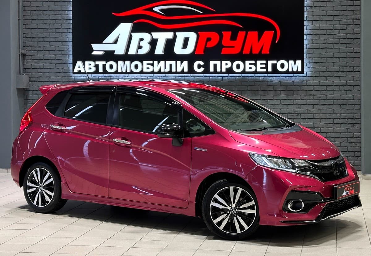 Honda Fit Hybrid - 1