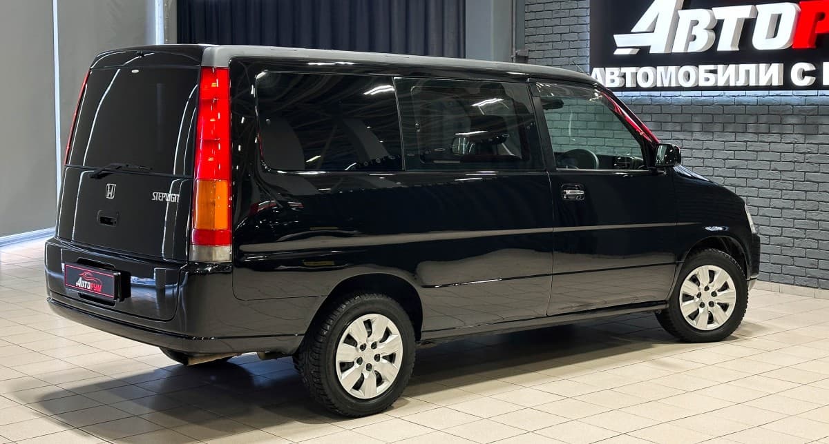 Honda Stepwgn - 5