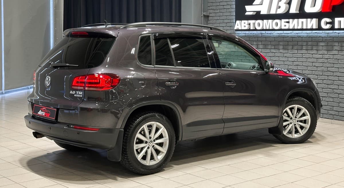 Volkswagen Tiguan - 5