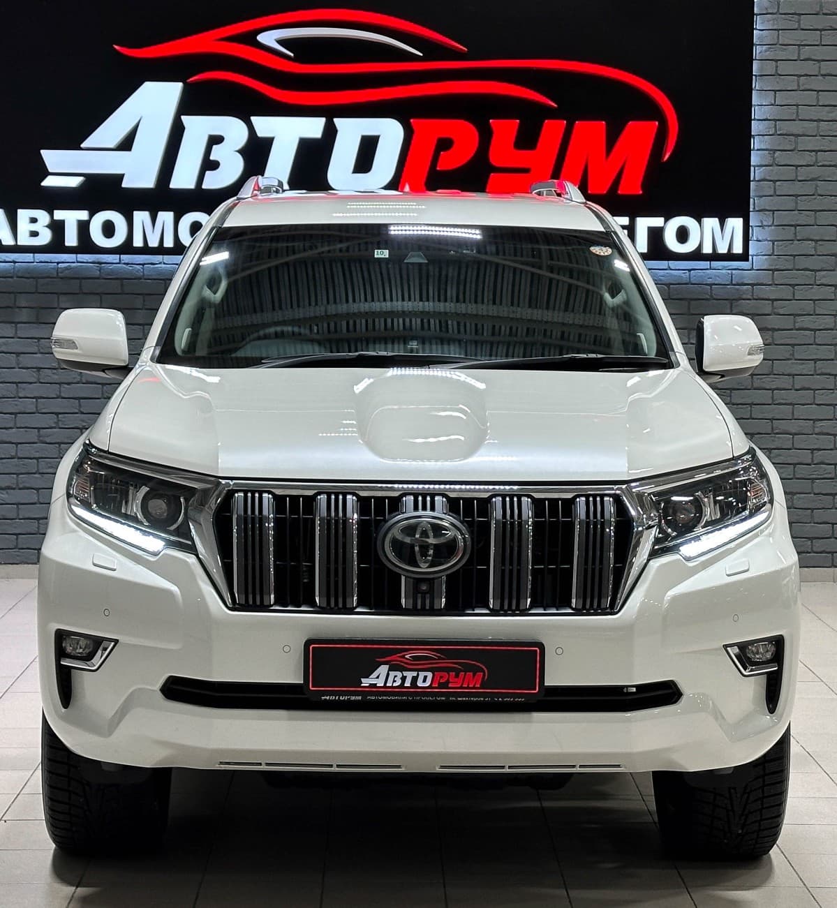 Toyota Land Cruiser Prado - 3