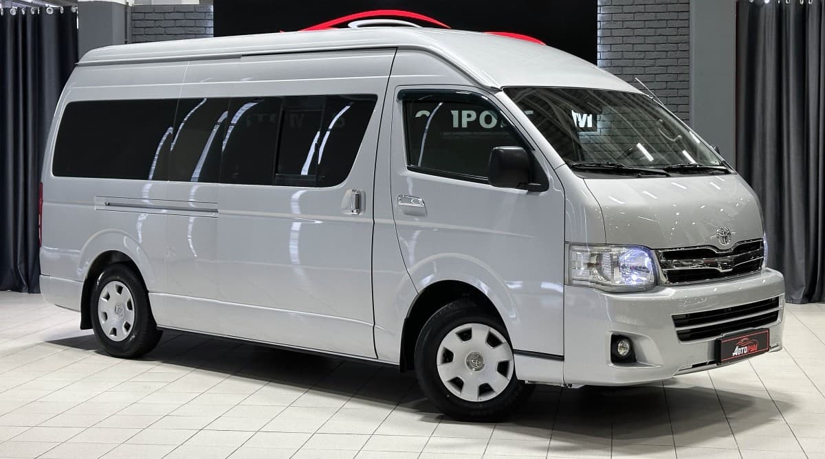 Toyota Hiace - 1