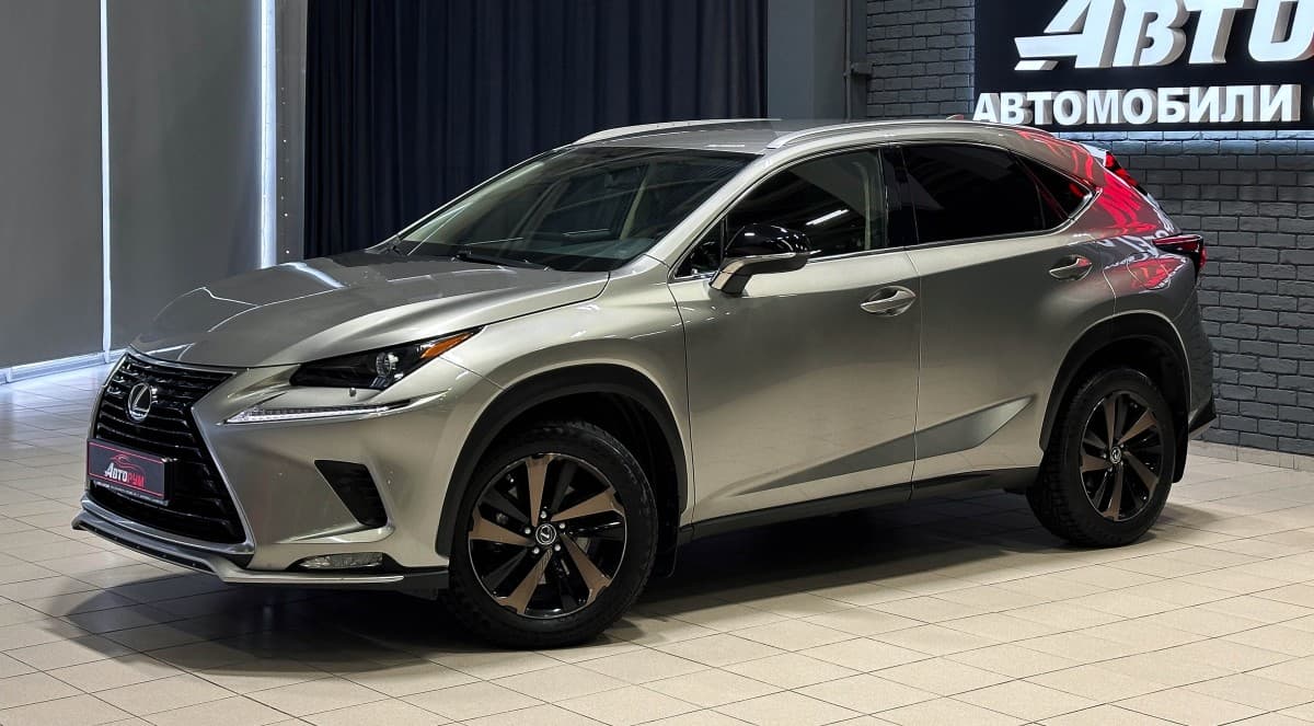 Lexus NX200 - 2